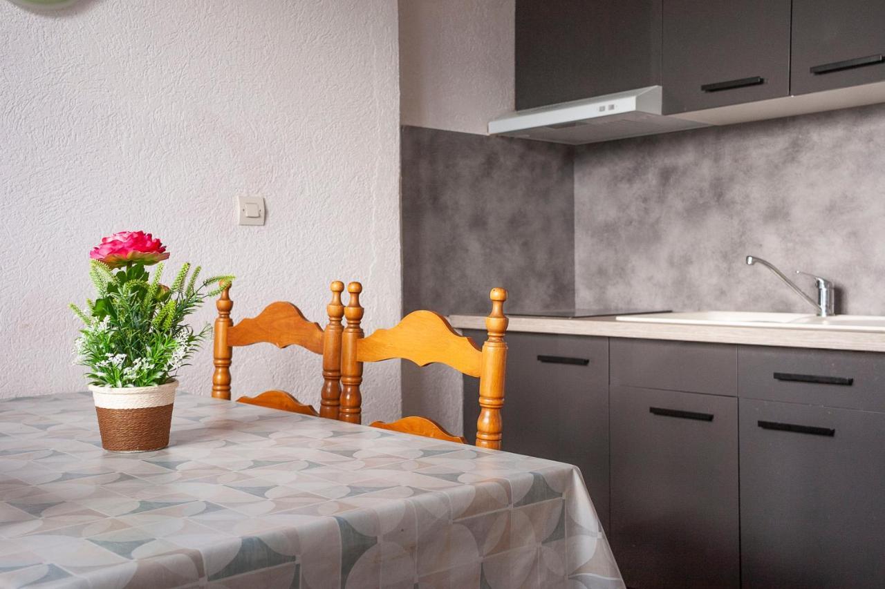 Le Catalan - Hotel Et Appartements Mont-Louis Bagian luar foto