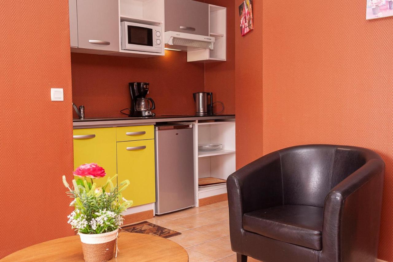 Le Catalan - Hotel Et Appartements Mont-Louis Bagian luar foto