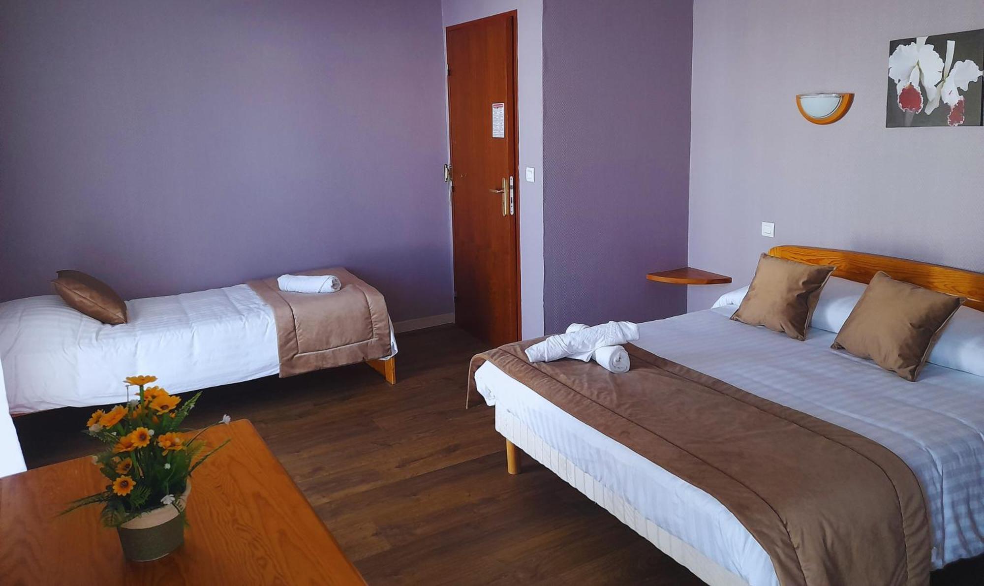 Le Catalan - Hotel Et Appartements Mont-Louis Bagian luar foto